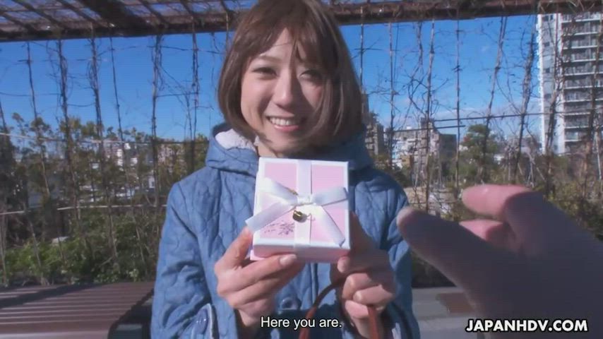 Elina Takigawa models her new lingerie for her lover on Valentine’s Day : video clip