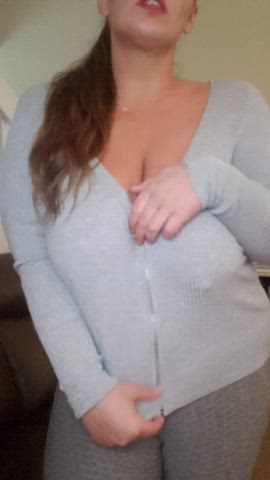 My tits are so much bigger out of this itchy sweater : video clip
