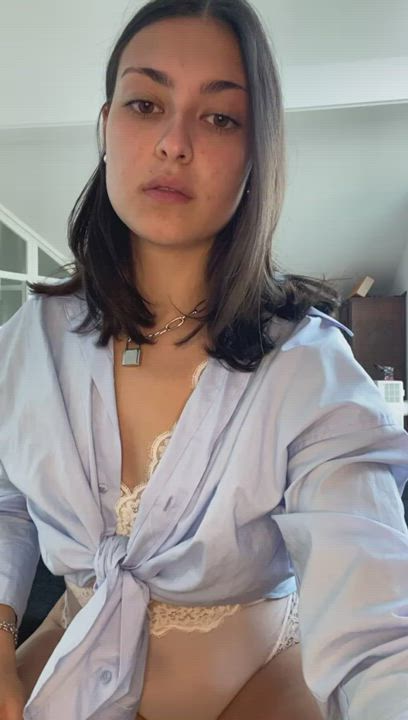 It would make my fay if at least one person loves my chest : video clip