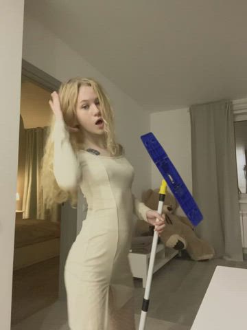 Feeling submissive today. Please let me worship you : video clip