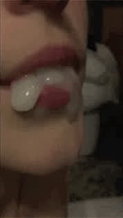 Drooling cum : video clip