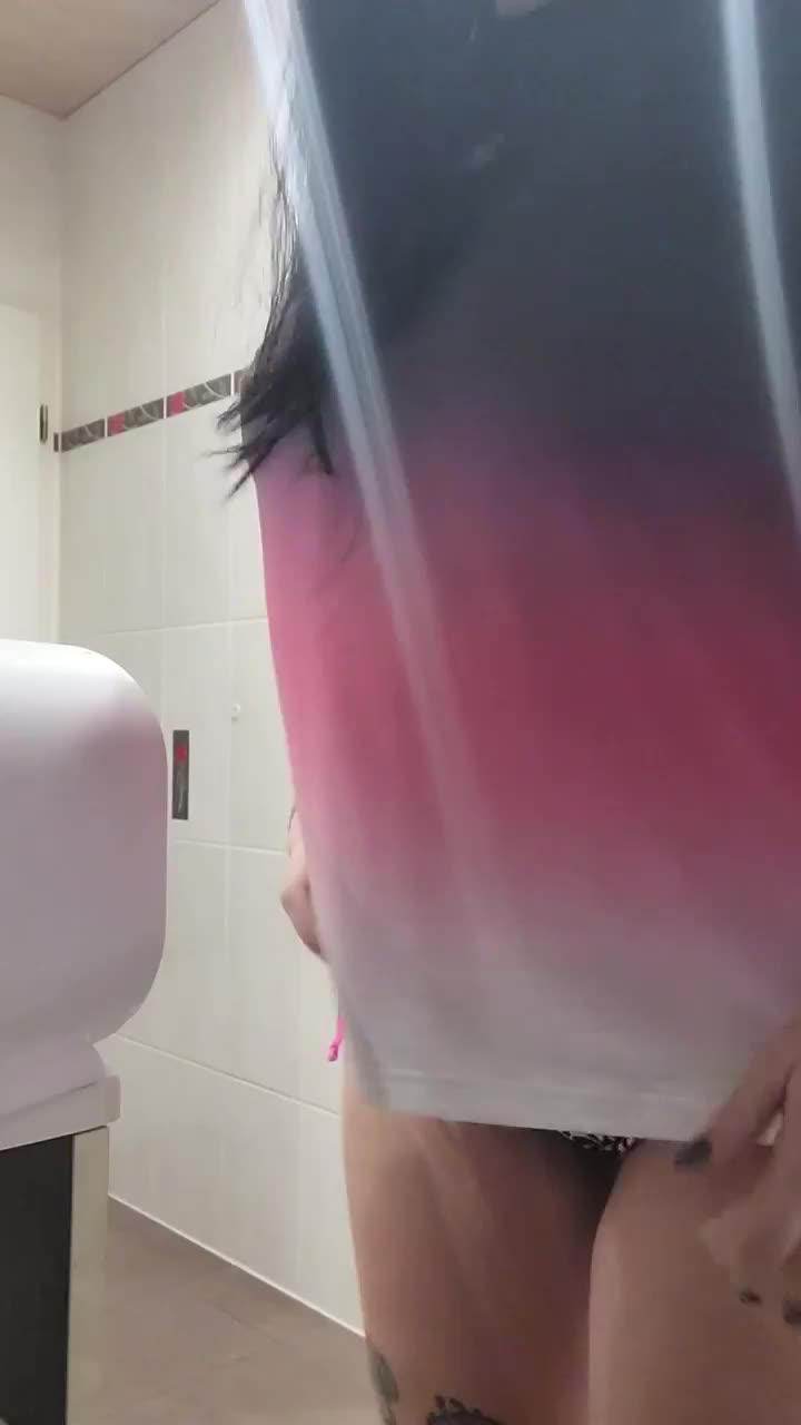 I promise you've never seen an ass like this : video clip