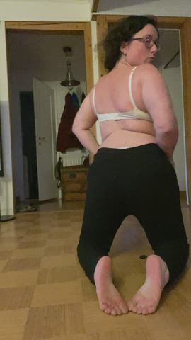 I wanted to show you something, please don’t tell my husband : video clip