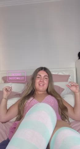 It doesn't make u any less straight if u wanna suck it i swear ;P : video clip