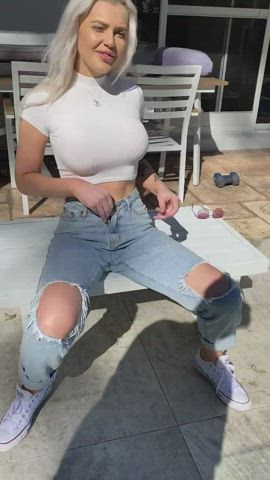 Are you proud of me daddy ? : video clip