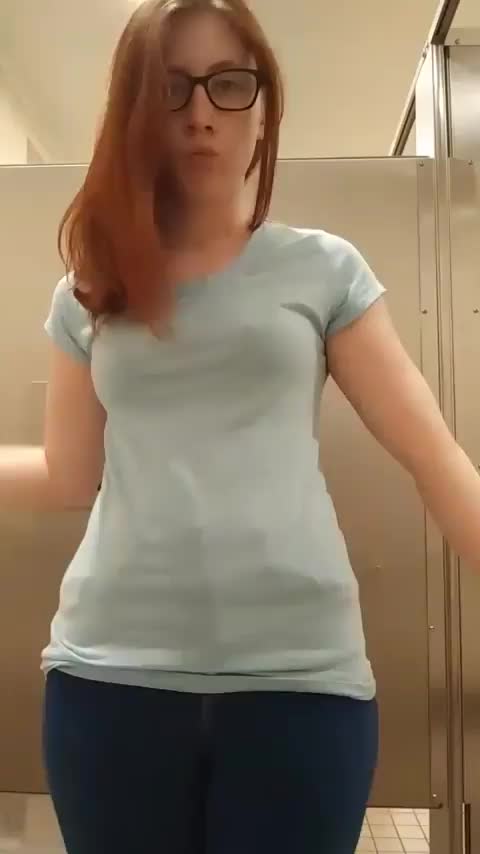 Honestly, I like undressing for people. Especially people that like to watch. 19 (f) : video clip
