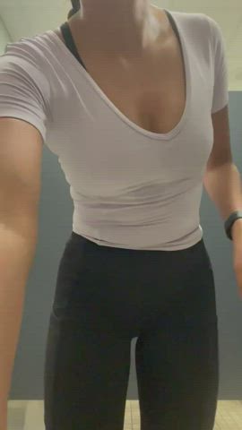 Would you fuck me in the gym locker room? : video clip