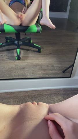 For all the horny dads who have ever wanted to watch me expose my pussy : video clip