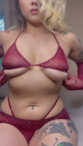 This is my, “you’re putting a baby in me tonight!” outfit!!! : video clip