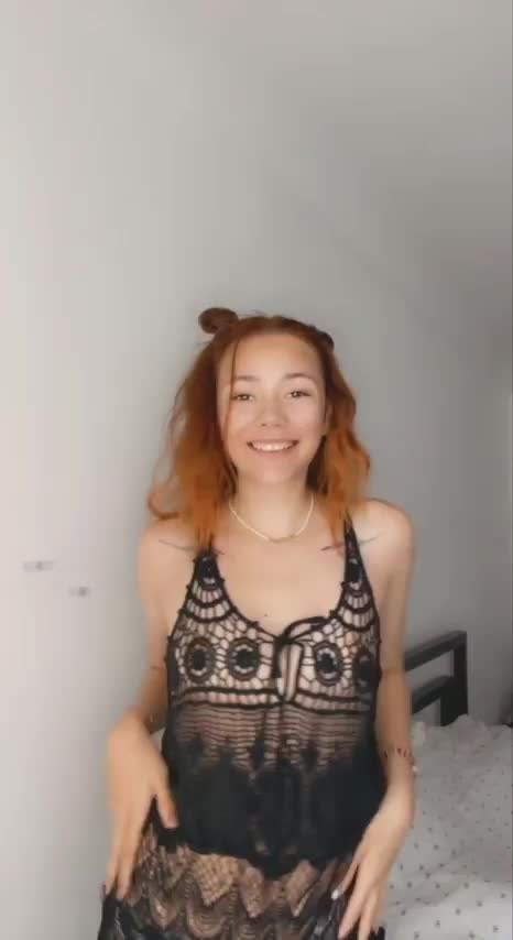 Who ordered a 4'8 fuckdoll 🥰 : video clip