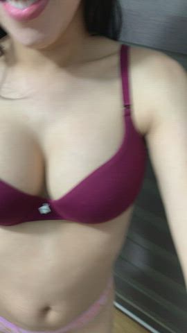 POV: What you see at the end of our first date : video clip