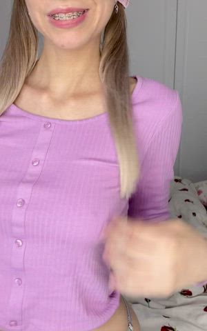 Are you brave enough to let braced girl suck your cock? : video clip
