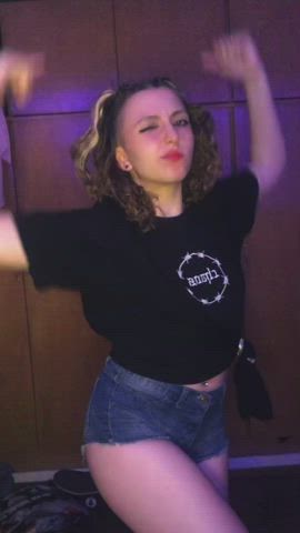 Some people don't like my post, but thank you cause there someone told me I'm likable 🥰💞 : video clip