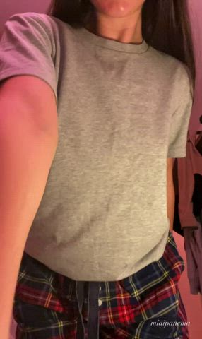 Perky tits and an amazing body : video clip