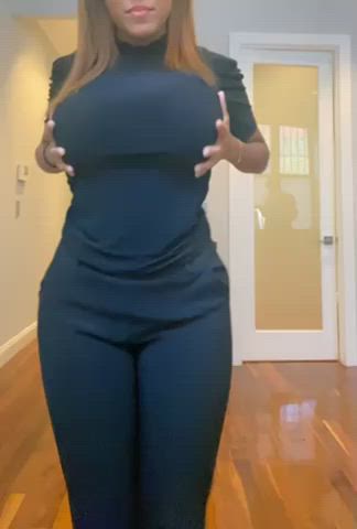 Did you expect a 19(f)yr old’s huge boobs to be so bouncy? : video clip