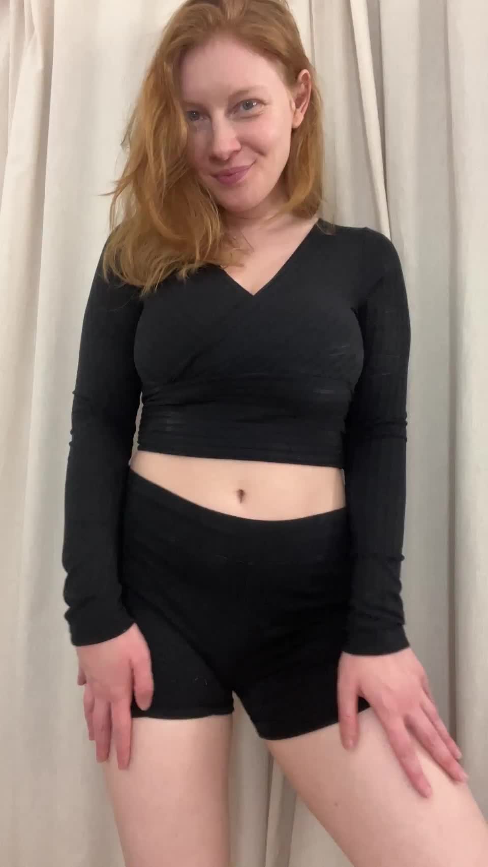 Ovulating redheads can get needy... : video clip