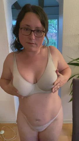 What would you do if I sent you this straight after our first date? : video clip