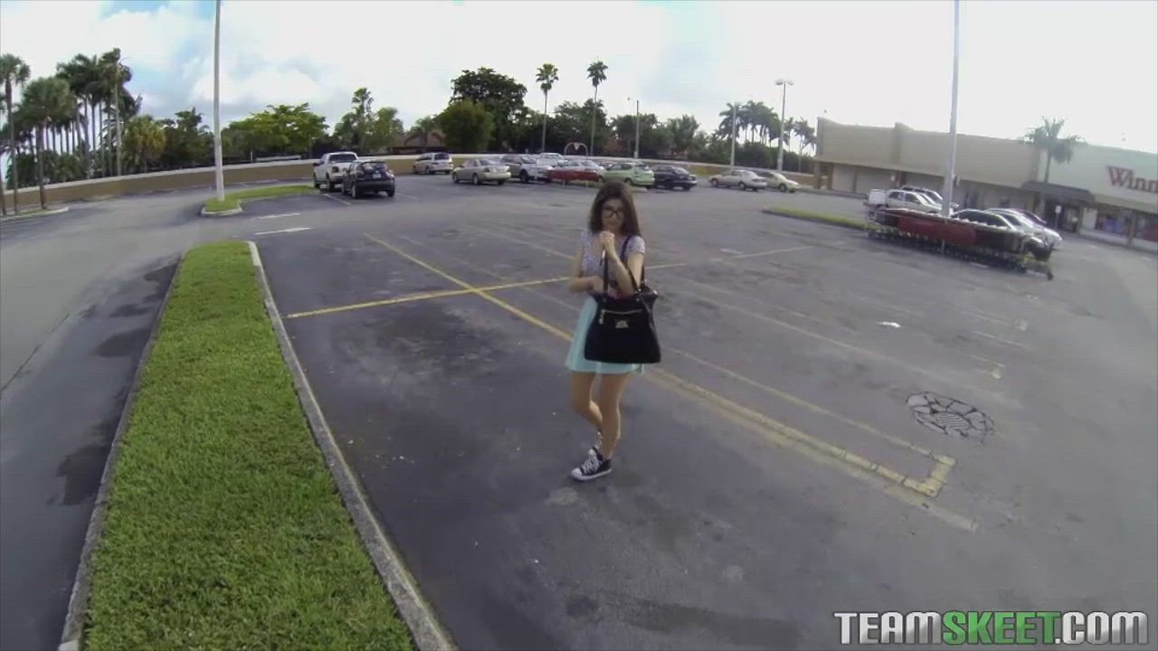 Ava Taylor - Windy City Snatch : video clip
