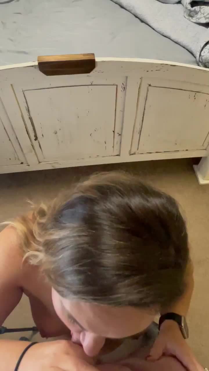 I love when he fills my mouth with cum! : video clip