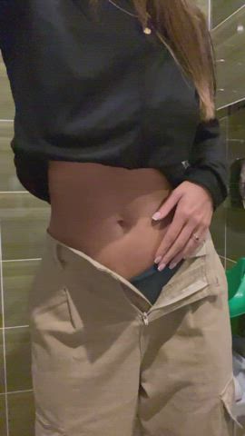 Shhh, my roommate can see me : video clip
