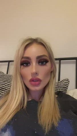 Just my wet pussy for your viewing pleasure… : video clip