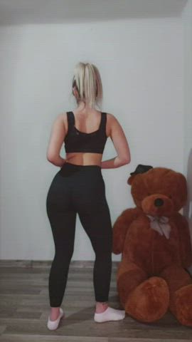 Who wants to be my teddybear?😏 : video clip