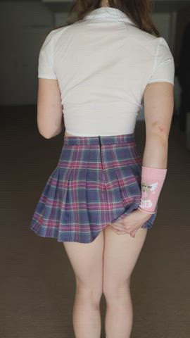 I love showing off my buttplug... ;) : video clip