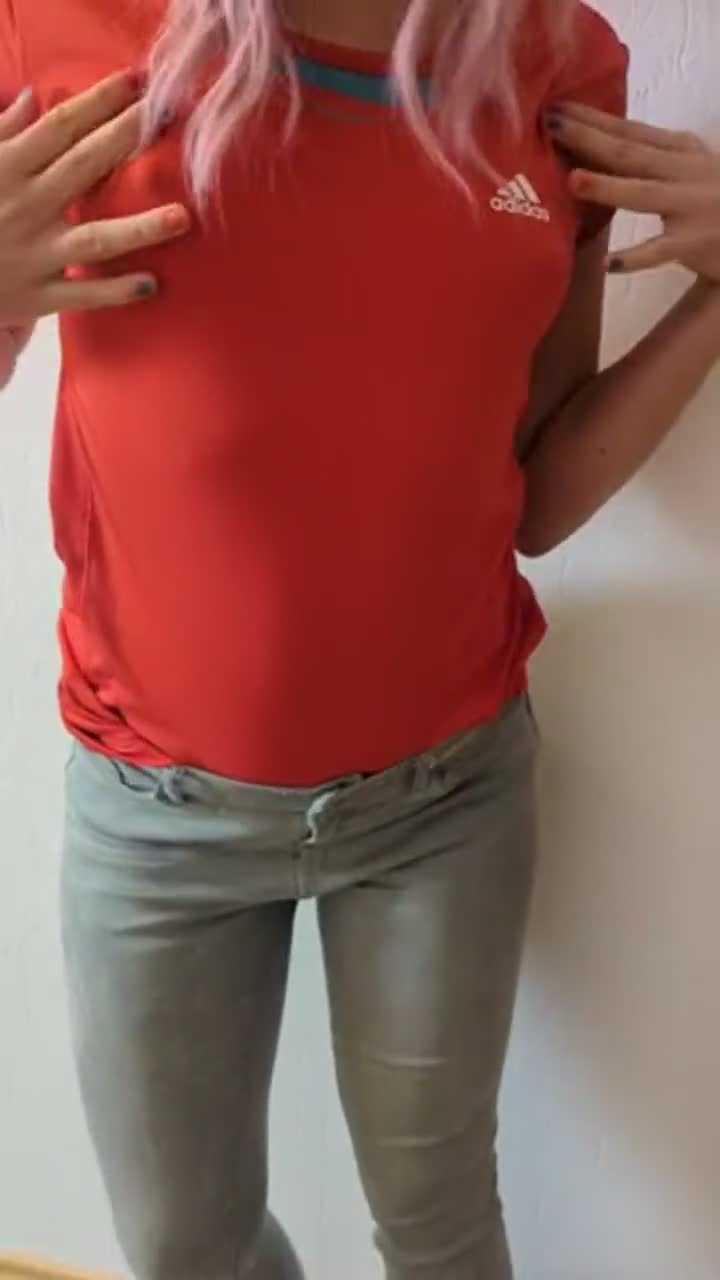 Tiny Tits But Stiff Nipples : video clip