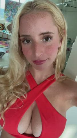 I showed you my tits plz breed me : video clip