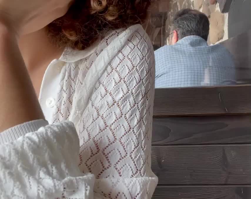 Meet me in the restaurant bathroom for a quickie! [GIF] : video clip