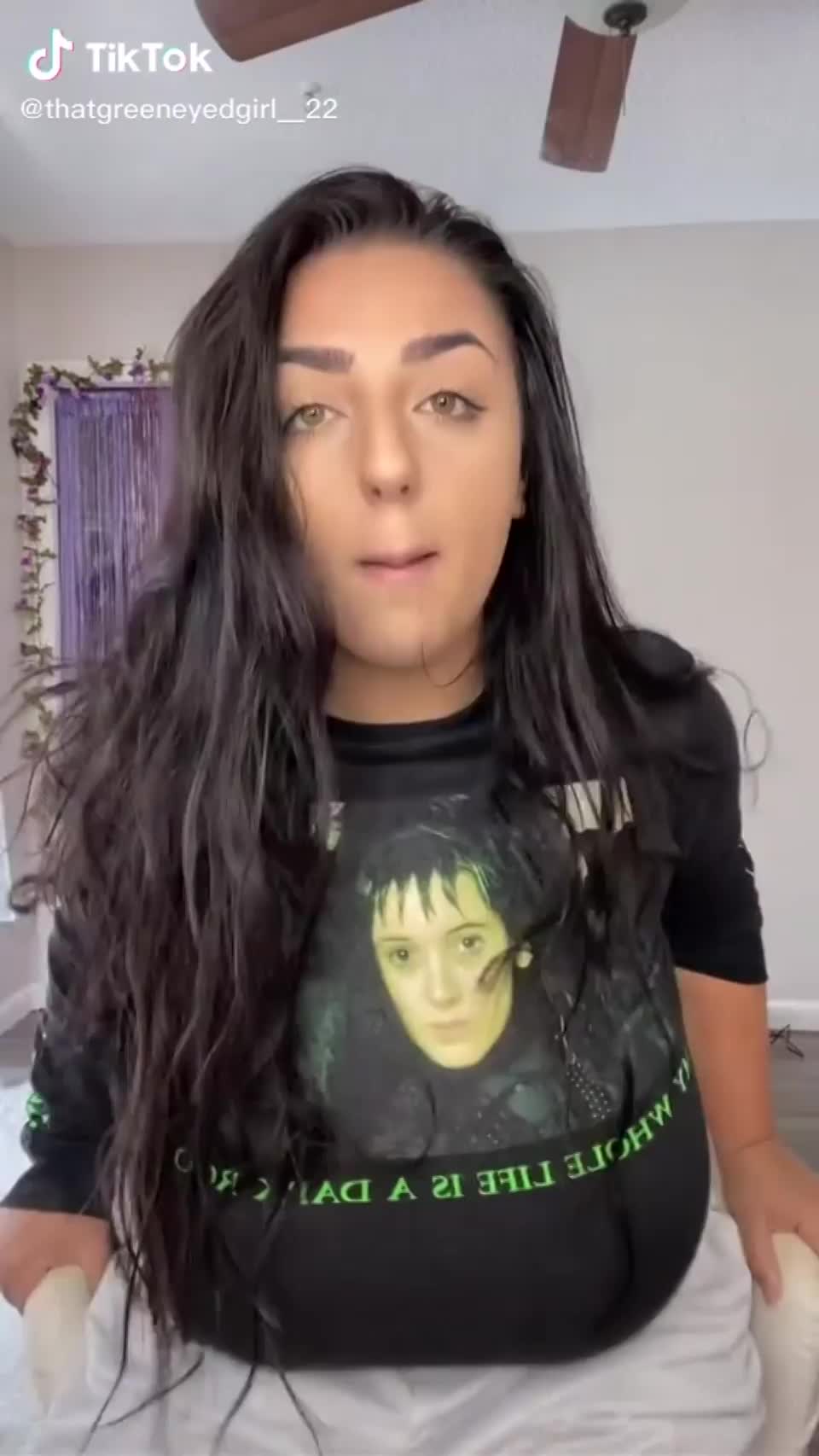 Juicy Tiktok : video clip