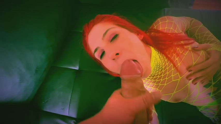 Strong cumshot in my face and mouth (+slowmotion) : video clip