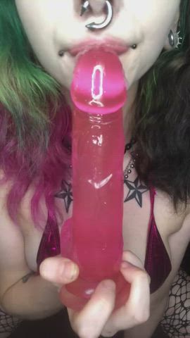 skinny sluts need to be force fed 🖤💕 : video clip