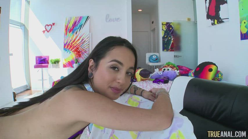 Mi Ha Goes Big In Her "First" Anal Scene : video clip