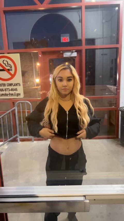 Cashier said I was smoking hot and smoking was not allowed in the establishment : video clip