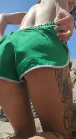 Can u fuck my ass hard against the rocks? let get some sex on teh beach!!!!!! (F) : video clip