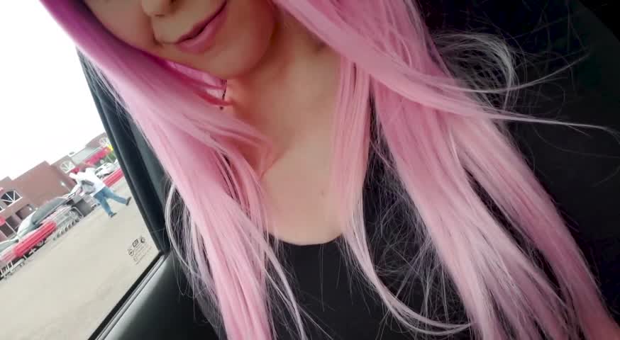 [gif] Need me to grab anything for you at the store? : video clip