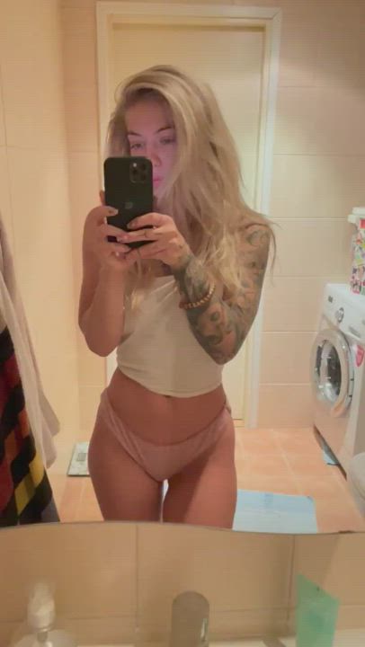 26[F4M]Up:vo:te this if you wanna pound me SC: laurasiks : video clip