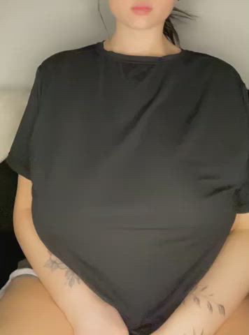 I hope you’re into thick girls : video clip
