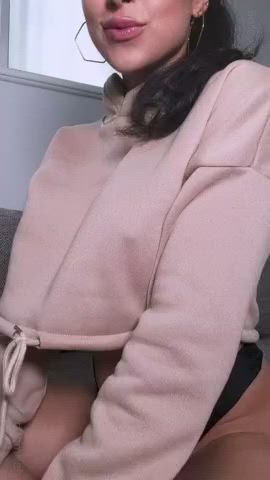 For Arab titty Lovers😍😍 [drop] : video clip