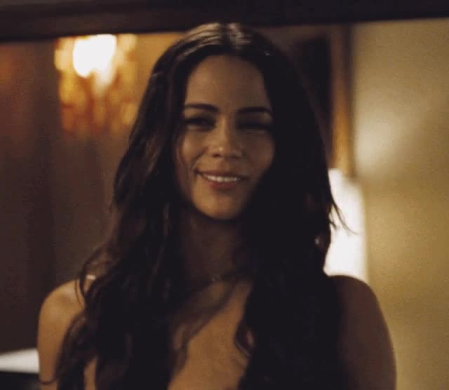 Paula Patton in 2 Guns (2013): Babelicious : video clip