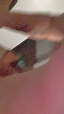 I love it when he shoots his cum on my pussy! : video clip
