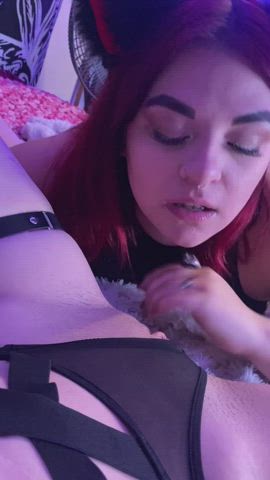 i’m obsessed with eating my girlfriends pussy👅 : video clip