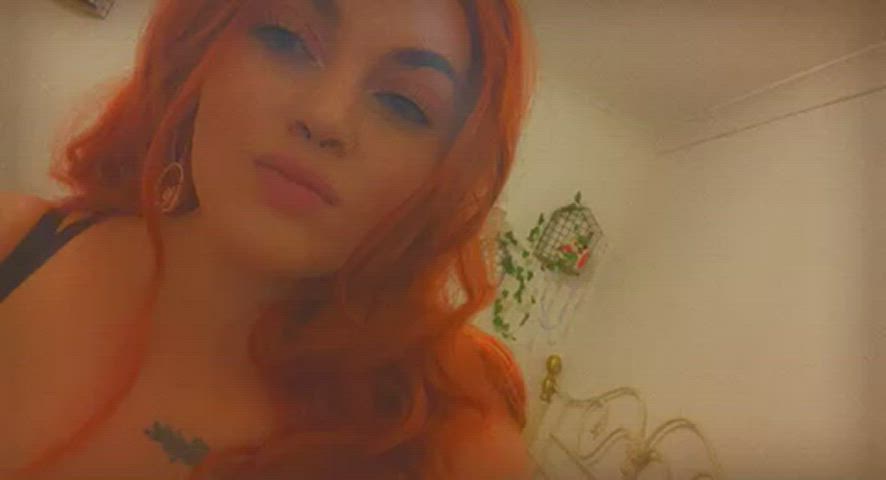 I wanna be daddy’s good girl. : video clip