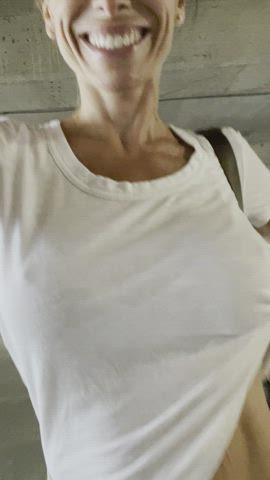 The parking attendant winked at me on the way out😜[GIF] 44 Female : video clip