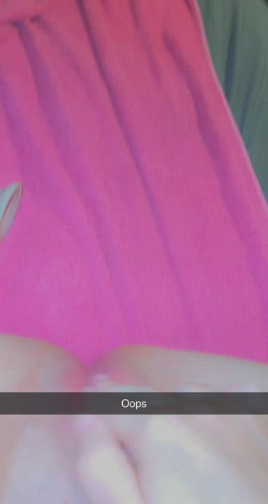 1st time posting🥺 hope you like seeing my tight little pussy squirt : video clip