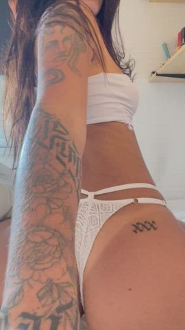 I miss when naughty chicks like me didn't have to beg to get filled : video clip