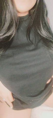 I Got a Huge surprise Under my Shirt..btw I'm Latina lol : video clip