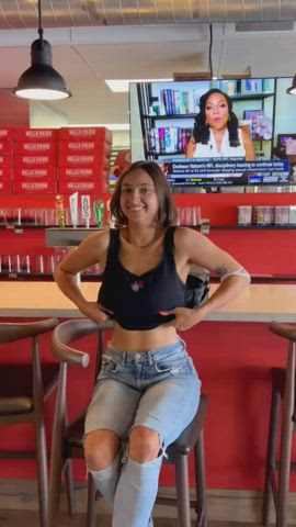 Perfect big natural tits : video clip