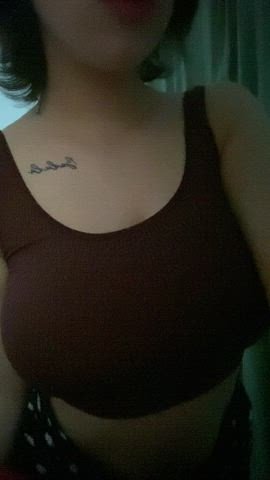 First post here please dont be too harsh to me <3 : video clip